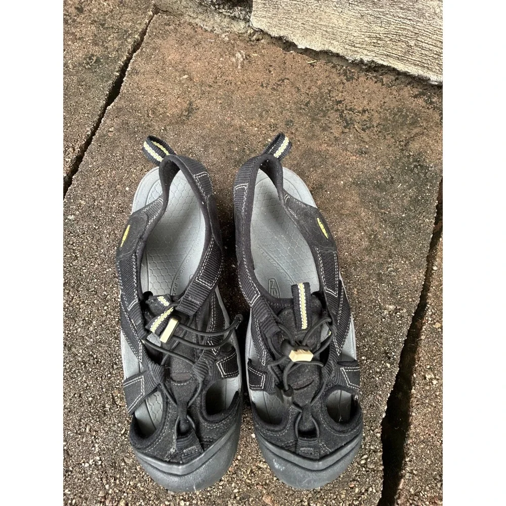 Keen Venice H2 Hiking Sandals Gorpcore Water Shoes Granola Girl Outdoor Trail